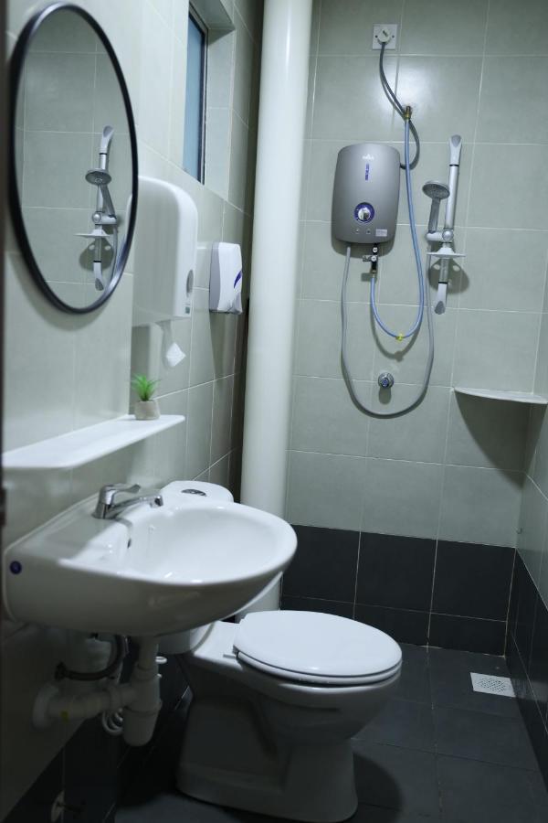 مرتفعات كاميرون D'Elegant Suite - Emerald Avenue المظهر الخارجي الصورة